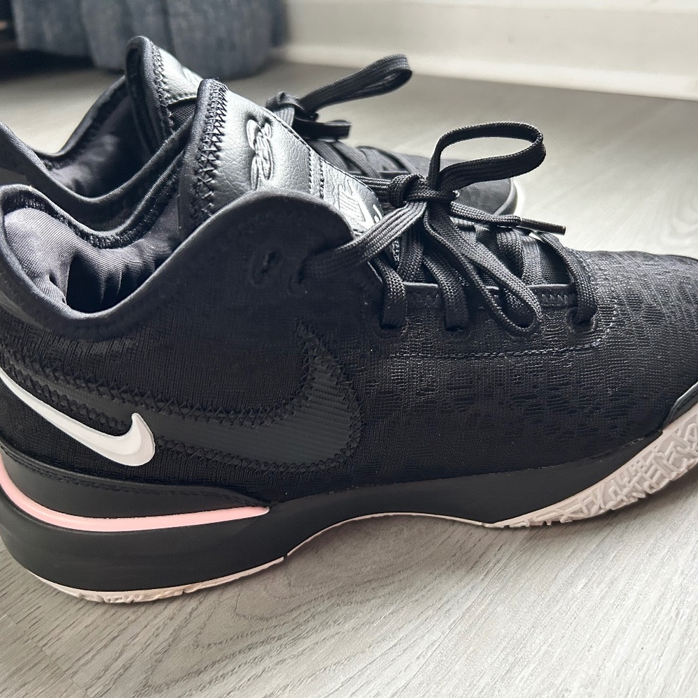 Nike Zoom Lebron NXXT Gen Black White Medium Soft Pink Mens Size 8